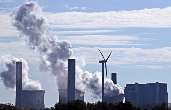 coal power stations should be shut to focus on renewable energy souces for climate change control.