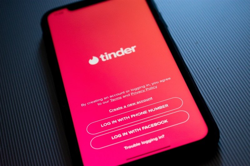 Tinder to launch new services